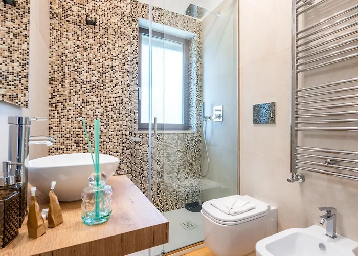 & Elegant Near The Station